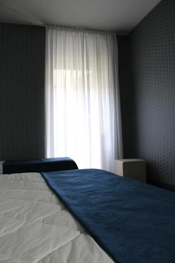Guiren Dal 1959 Hotel Nápoly