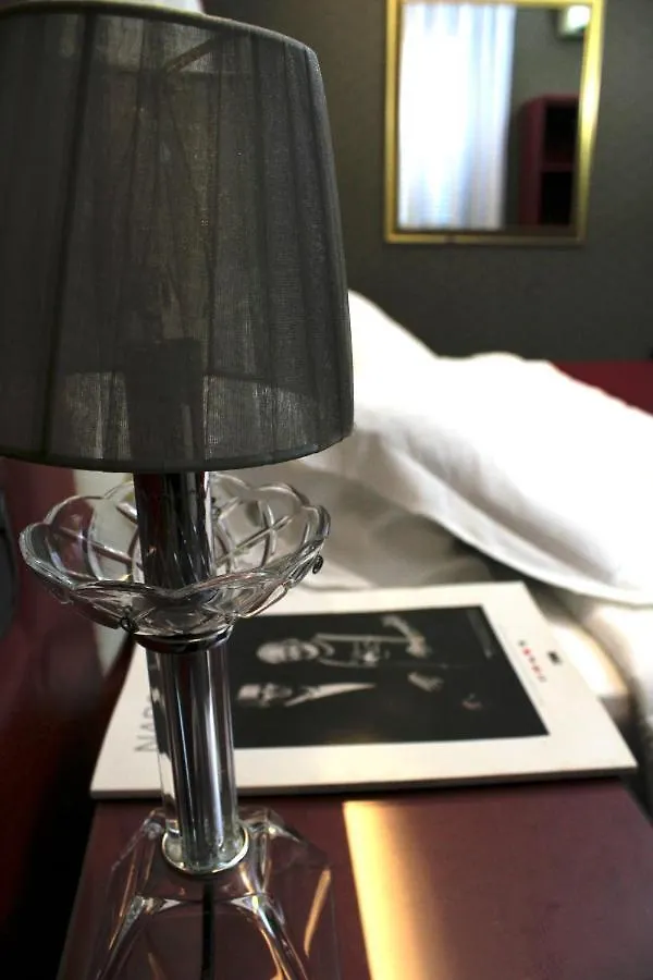 Guiren Dal 1959 Hotel Nápoly Olaszország