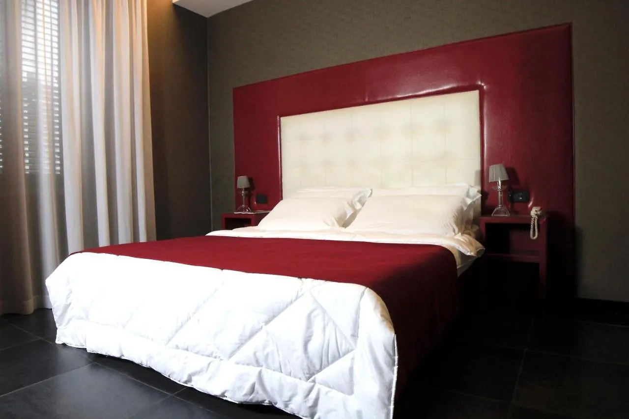 Hotel Guiren Dal 1959 Neapol